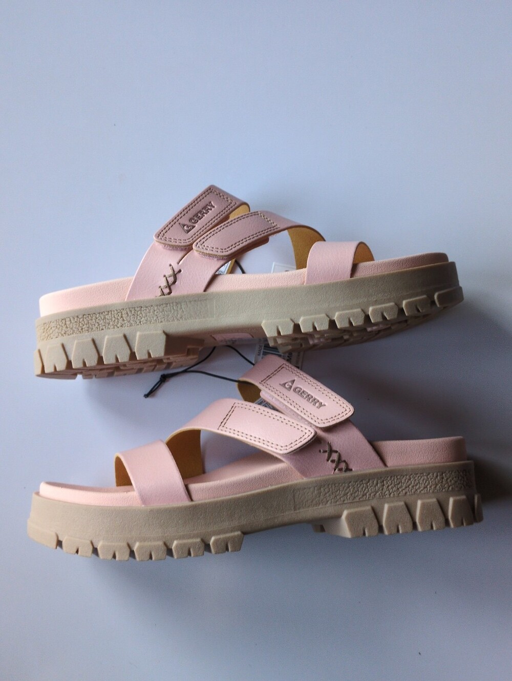 NIB Gerry Choclo PINK Sandals Chunky Heel Slip On Sz 7